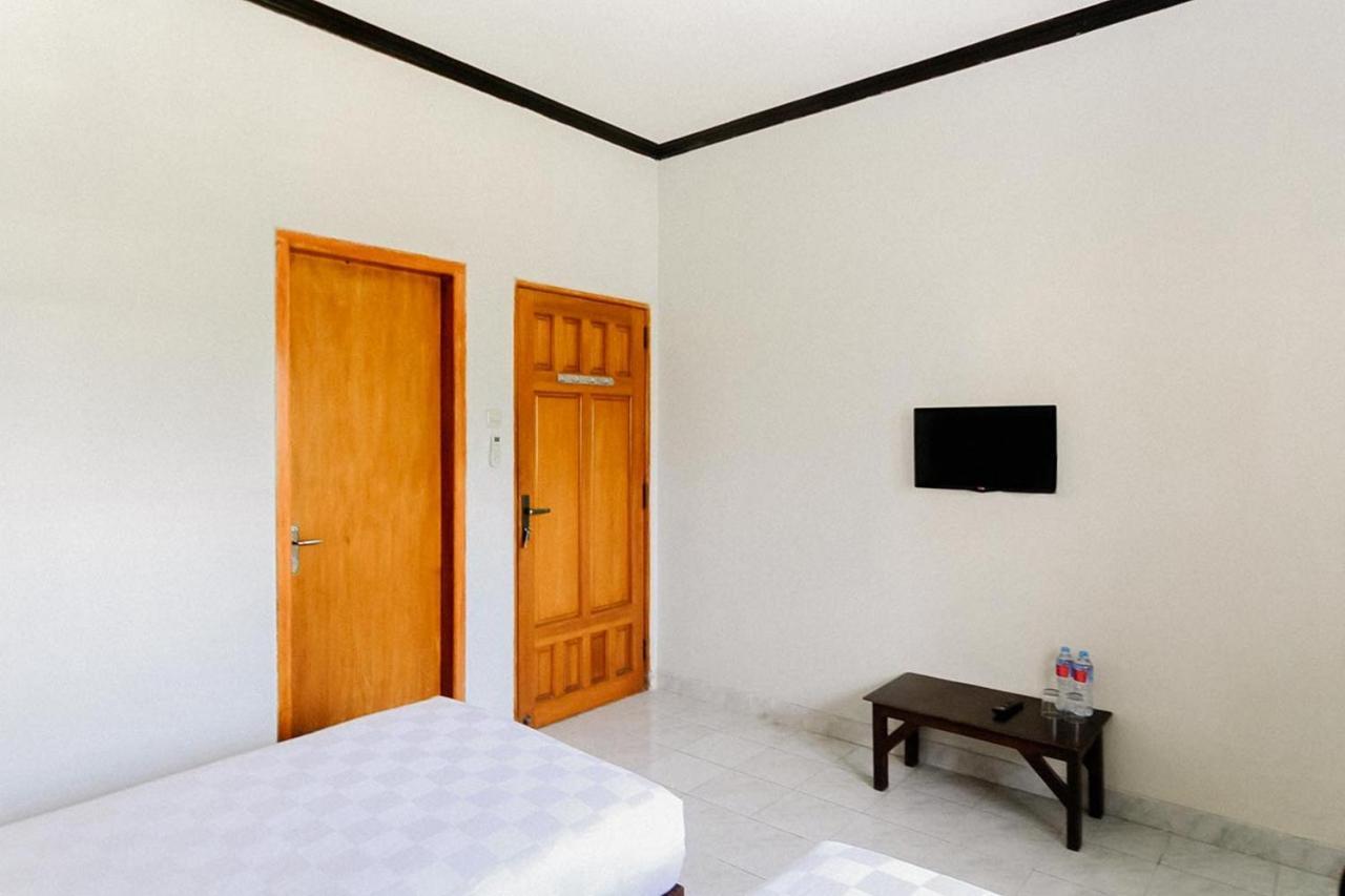 Santo Guest House Tropodo Surabaya Luaran gambar